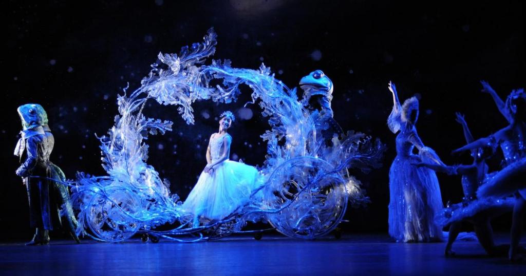 Birmingham Royal Ballet's Cinderella at Mayflower Theatre